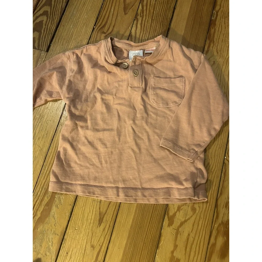 Zara lot includes